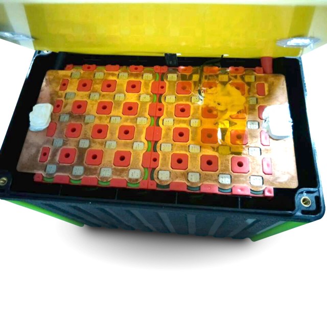 Customized High Quality12V Starting Li-ion Battery Packs Lithium Battery with 18650 for Car